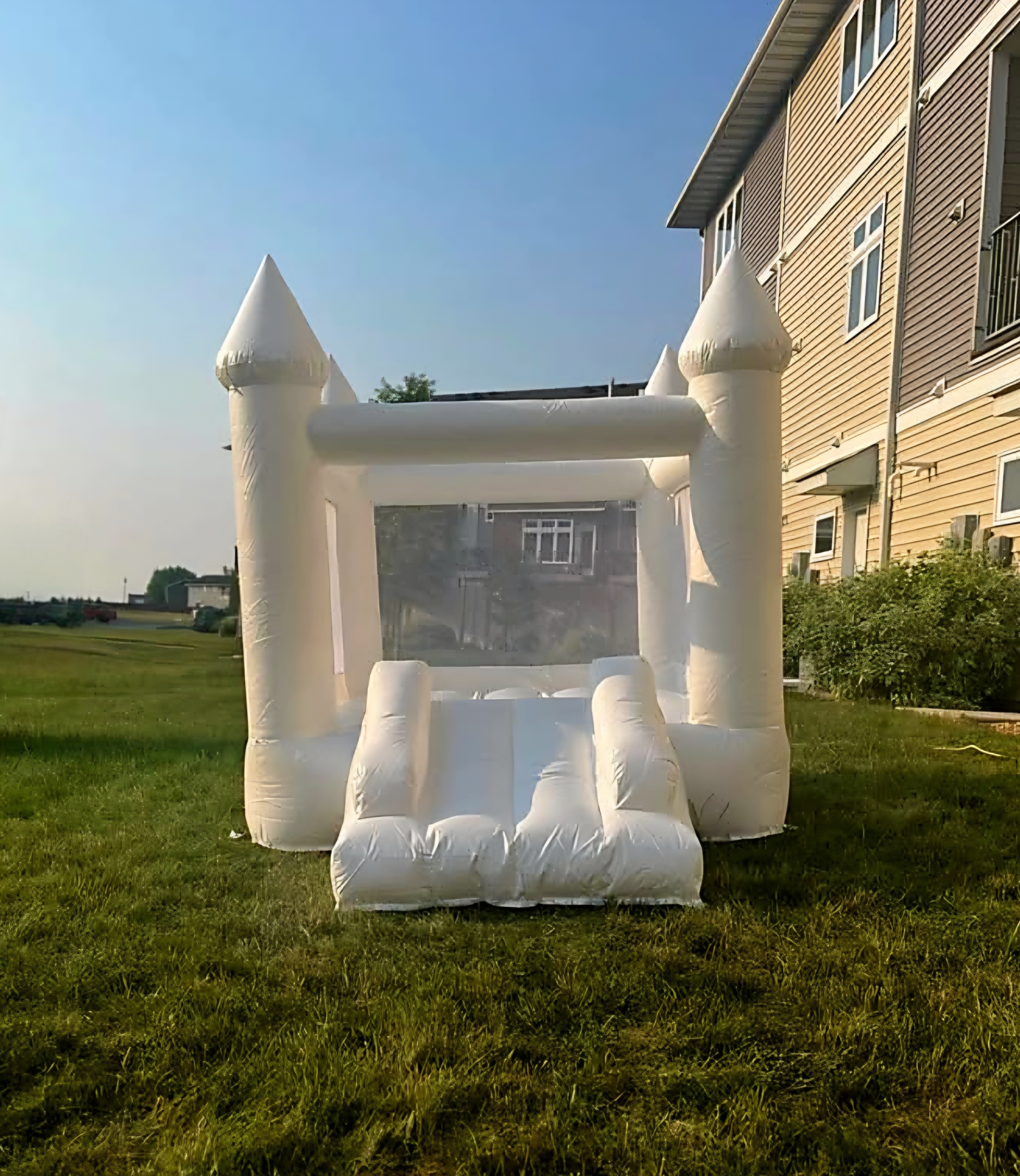 Mini marshmallow white bounce house for kids parties